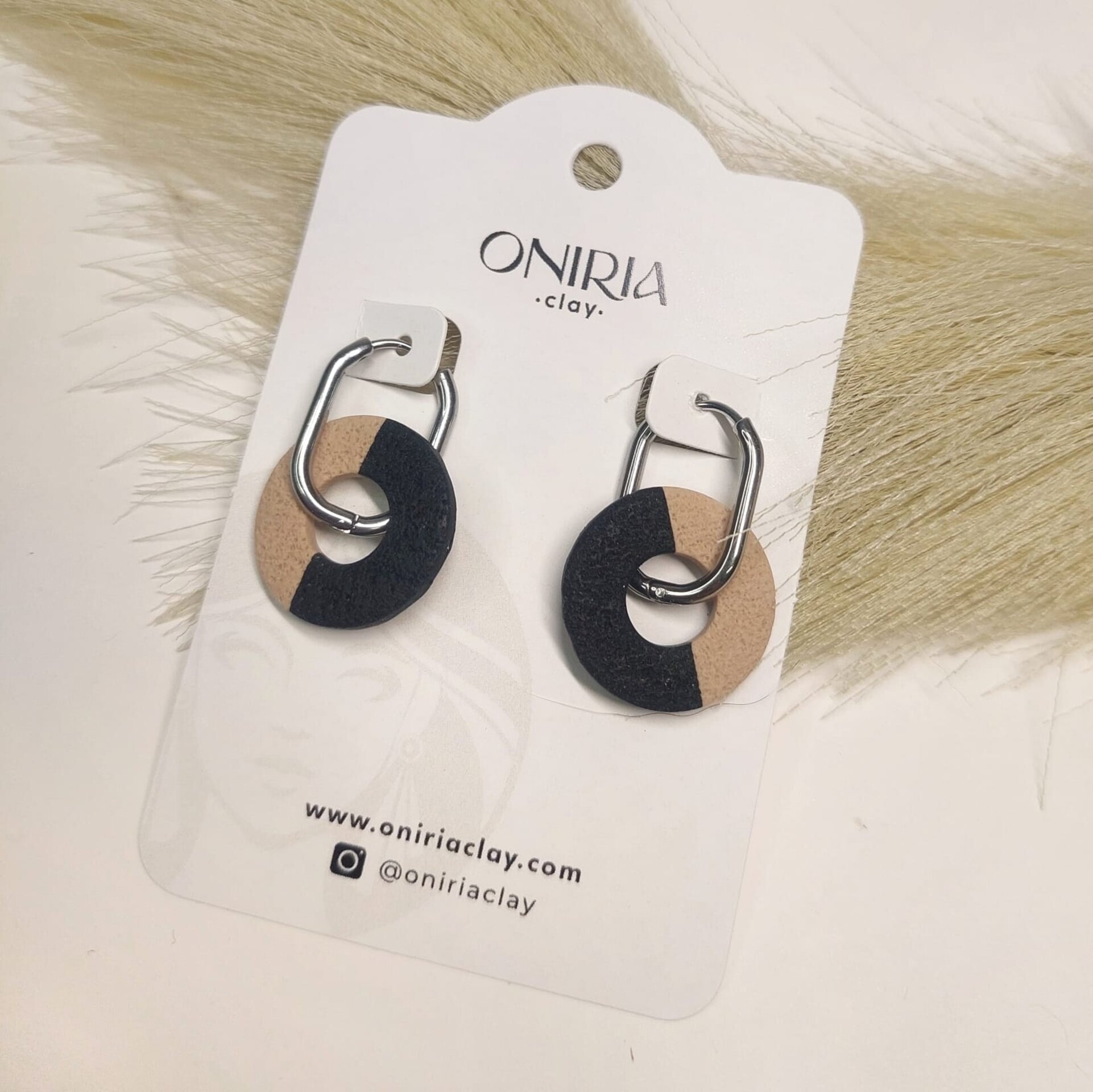 Larin arena y negro - 3