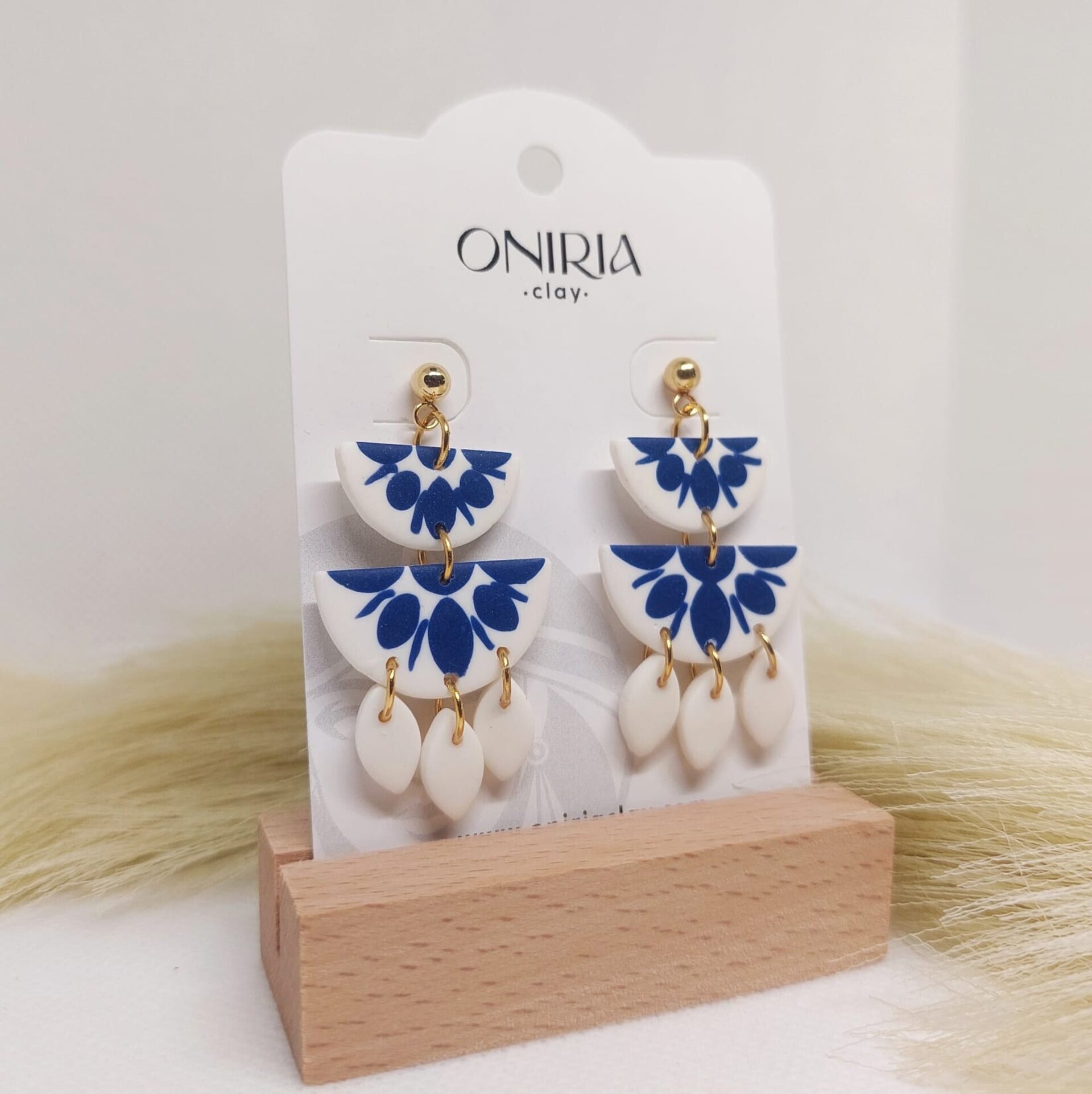 Iris M blanco y azul - 4
